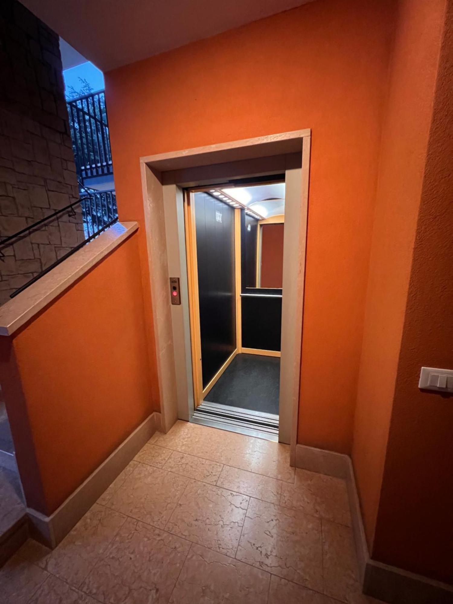 Velvet Apartment *